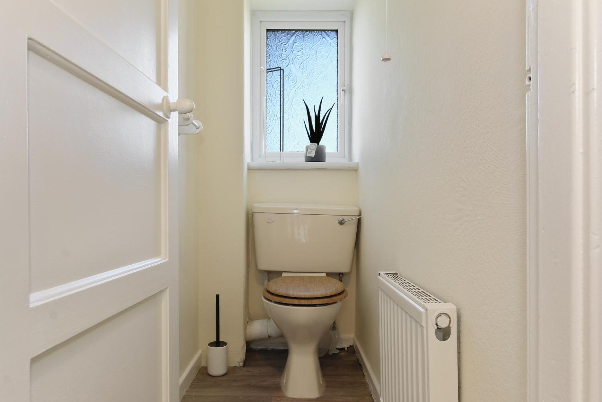 Leconfield Close - Comfy House And Free Parking كينغستون أبون هول المظهر الخارجي الصورة