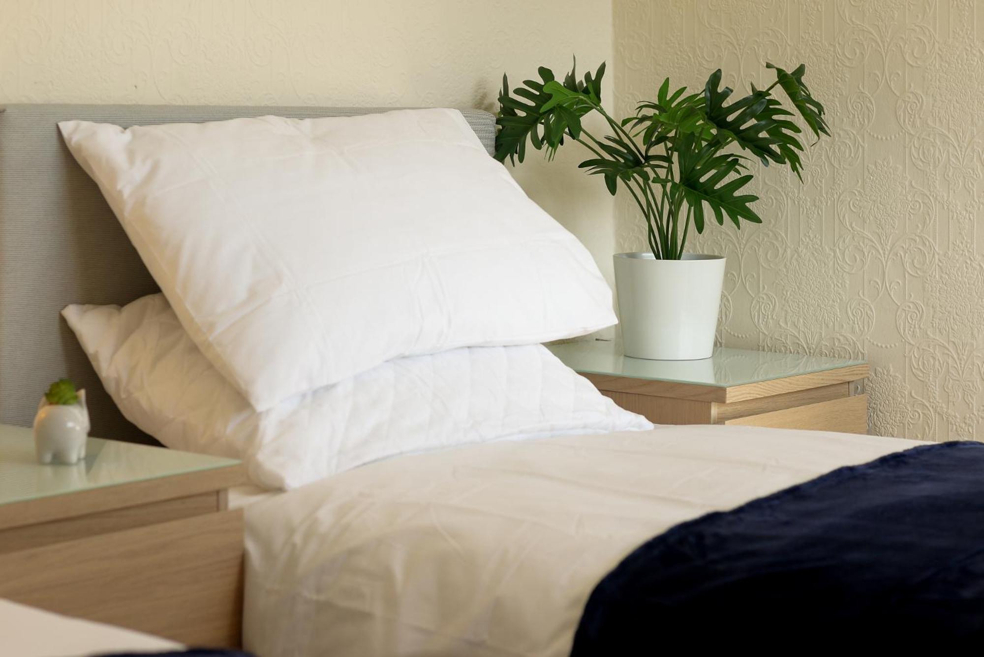 Leconfield Close - Comfy House And Free Parking كينغستون أبون هول المظهر الخارجي الصورة