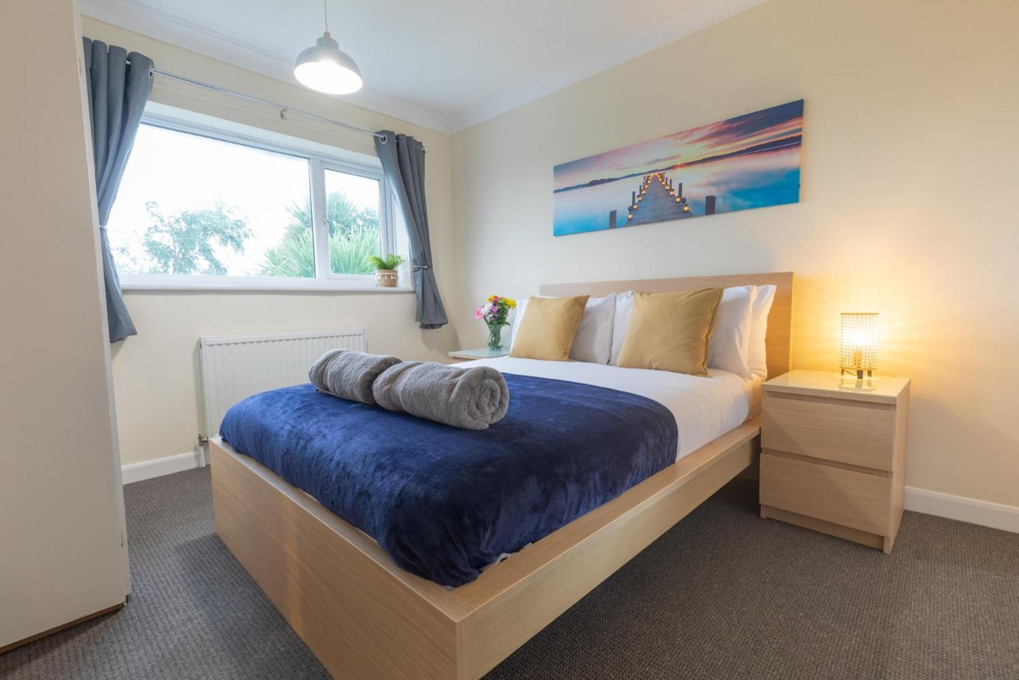 Leconfield Close - Comfy House And Free Parking كينغستون أبون هول المظهر الخارجي الصورة