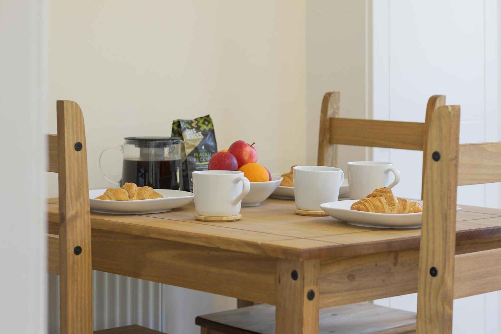Leconfield Close - Comfy House And Free Parking كينغستون أبون هول المظهر الخارجي الصورة